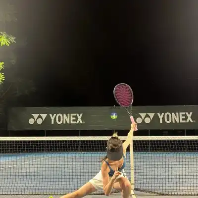 邱致